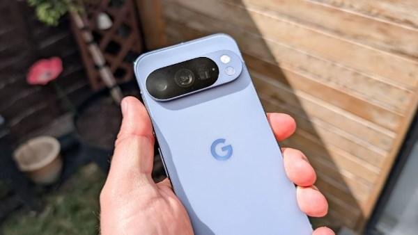 ثلاثي بكسل تشعل المنافسة.. جوجل تكشف عن Pixel 11 Pro وPro XL و11 Pro Fold