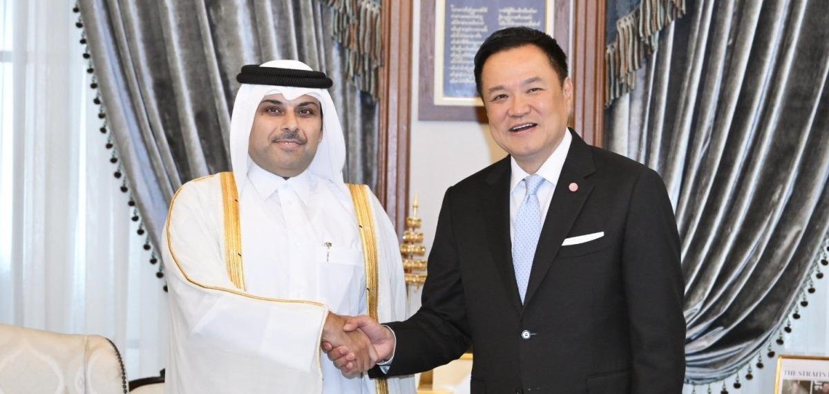 رئيس الوزراء وزير الداخلية التايلاندي يجتمع مع سفير دولة قطر