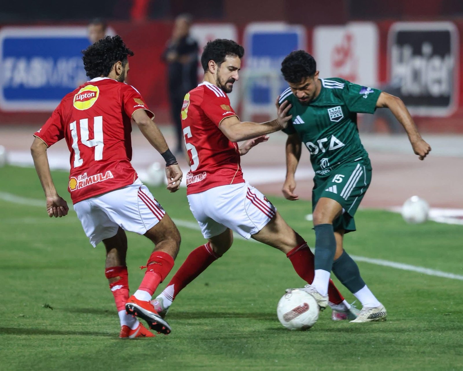 خريطة إذاعة مباراة الأهلي وزد في الدوري