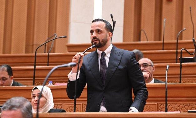 بعد إلزام طلاب البكالوريا بالحضور.. سؤال برلماني للحكومة عن خطة مواجهة الدروس الخصوصية