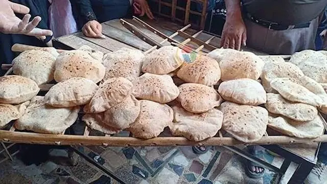 الرغيف بـ 20 قرشاً.. المخابز تكشف كواليس التحول للدعم النقدي