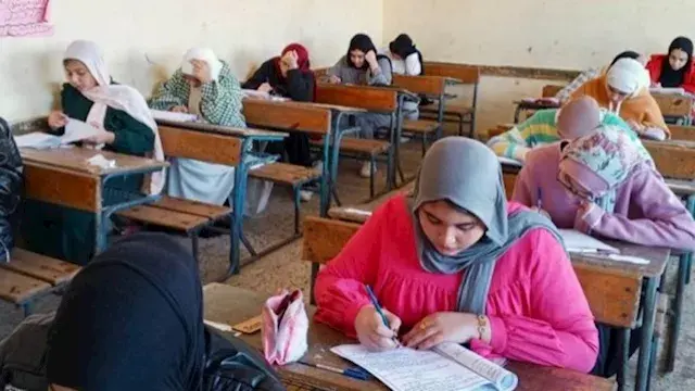 هل يمكن تغيير المسار في البكالوريا؟.. التعليم تكشف التفاصيل وموقف المواد خارج المجموع