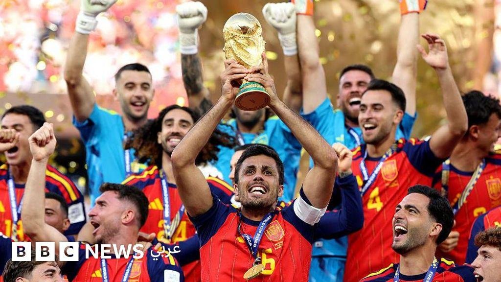 إسبانيا تهزم الأرجنتين: هل كان تتويج "لا روخا" انتصاراً لكرة القدم؟