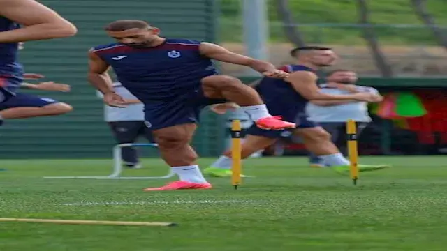 محمد صلاح يسجل هدفا رائعا في مران طرابزون سبور (فيديو)