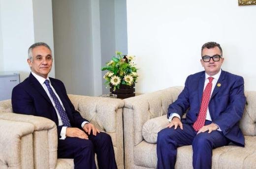 العدل والتخطيط تبحثان الاستعانة بالحلول التكنولوجية المبتكرة وتطوير الخدمات المقدمة للمواطنين