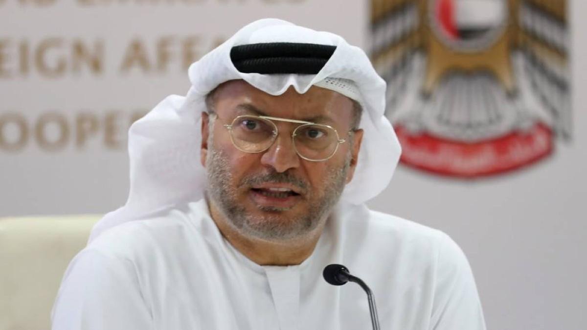 مستشار رئيس الإمارات ينفي المتداول بشأن تقديم تسهيلات مالية لإيران