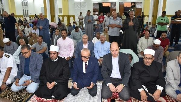 محافظ الأقصر يشهد احتفالية الأوقاف بذكرى المولد النبوي الشريف بمسجد السيد يوسف بالكرنك