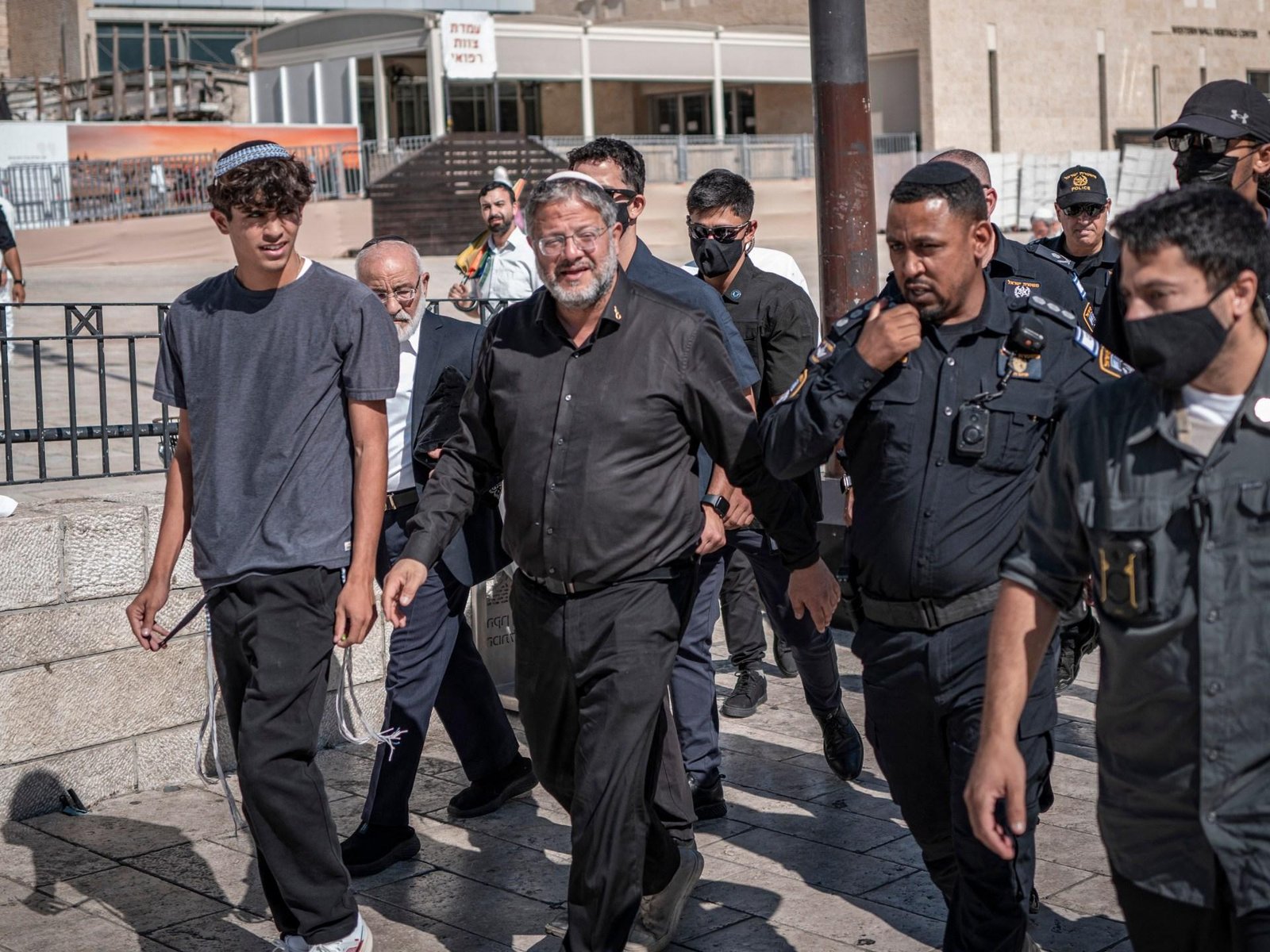 More than 2,300 Israelis storm Al-Aqsa Mosque in Jerusalem