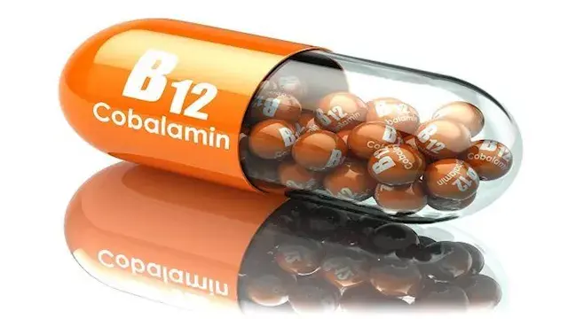 علامات في الوجه قد تشير إلى نقص فيتامين B12