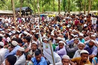 لاجئو الروهينجا في بنجلاديش يطالبون بعودة آمنة إلى ميانمار