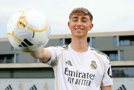 إصابة عضلية تبعد هويسن عن ريال مدريد وتحرمه من مواجهة فيورنتينا