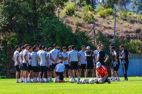 الأهلي يواصل تحضيراته في إسبانيا بمران مسائي استعدادا للموسم الجديد