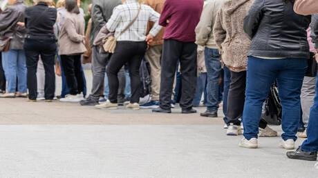 تدفق المهاجرين إلى سبتة يدفع إيطاليا لمراجعة اتفاق شنغن مع إسبانيا