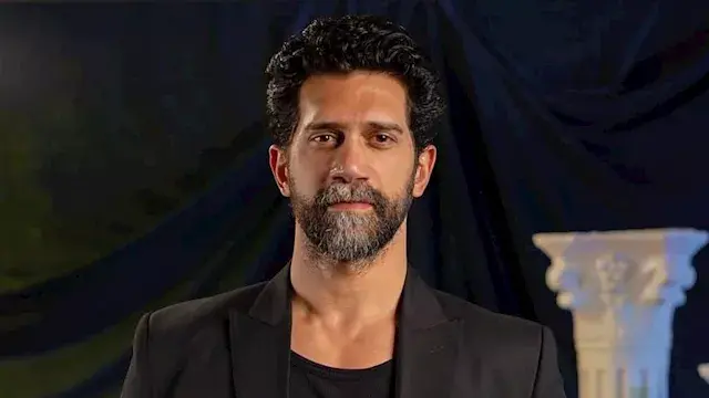 الفنان أحمد مجدي يحرر محضرًا ضد مالك معدات تصوير يتهمه بمحاولة اقتحام شركته