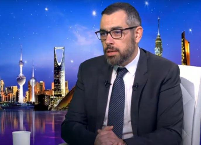الخبير الاقتصادي محمد فؤاد: خروج 1.8 مليار دولار ضغط على الجنيه.. وسعر الصرف أصبح «ترمومترًا» للتوترات