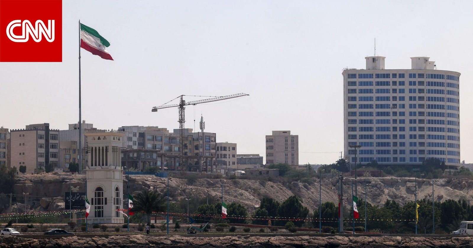 إعلام إيراني يعرض مشاهد لأضرار في جزيرة قشم بعد الضربات الأمريكية