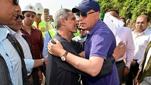 شكوى مواطن بالمستندات توقف وزير الري خلال جولته بالقليوبية.. ما القصة؟