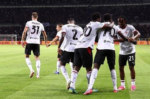 ميلان يفتتح مشواره في الموسم الجديد من الدوري الإيطالي بالانتصار على تورينو