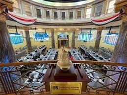 البورصة المصرية تلامس مستوى الـ55 ألف نقطة لأول مرة
