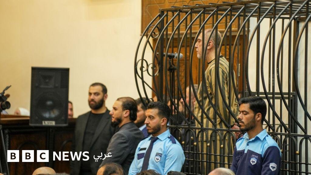 عاطف نجيب: حكم بالإعدام بحق ابن خالة بشار الأسد ومؤجج "الثورة" في سوريا، فماذا نعرف عنه؟