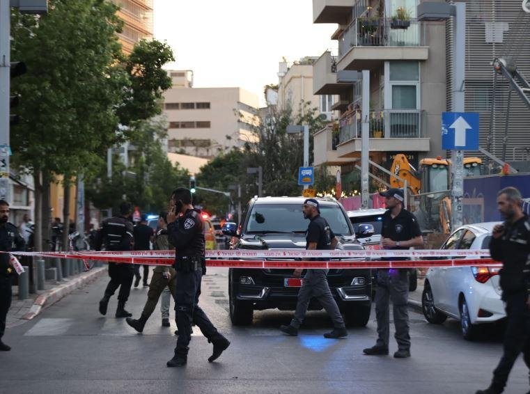 إصابة إسرائيلي جراء حادثة طعن في الأغوار بالضفة والاحتلال يلاحق المنفذ