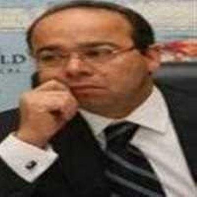 لا أحد يلعب الزمن معه