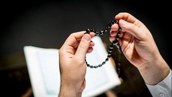 أذكار الصباح مكتوبة كاملة.. حصن المسلم في بداية اليوم وأفضل ما يقال بعد الفجر