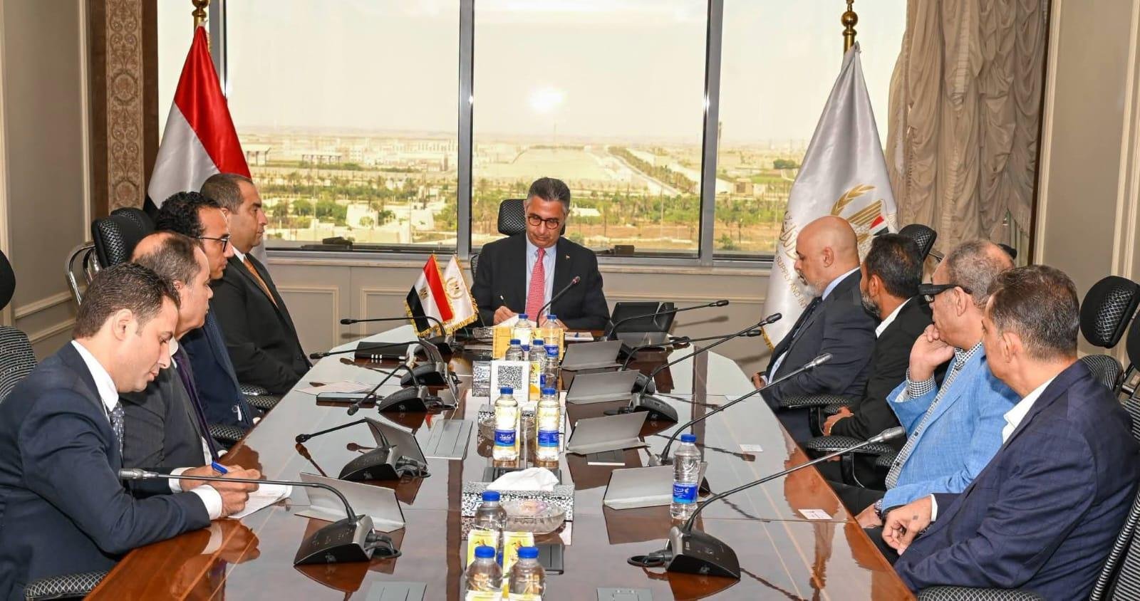 شعبة الذهب: استمرار التنسيق مع التموين ومصلحة الدمغة لتذليل أي معوقات أمام القطاع