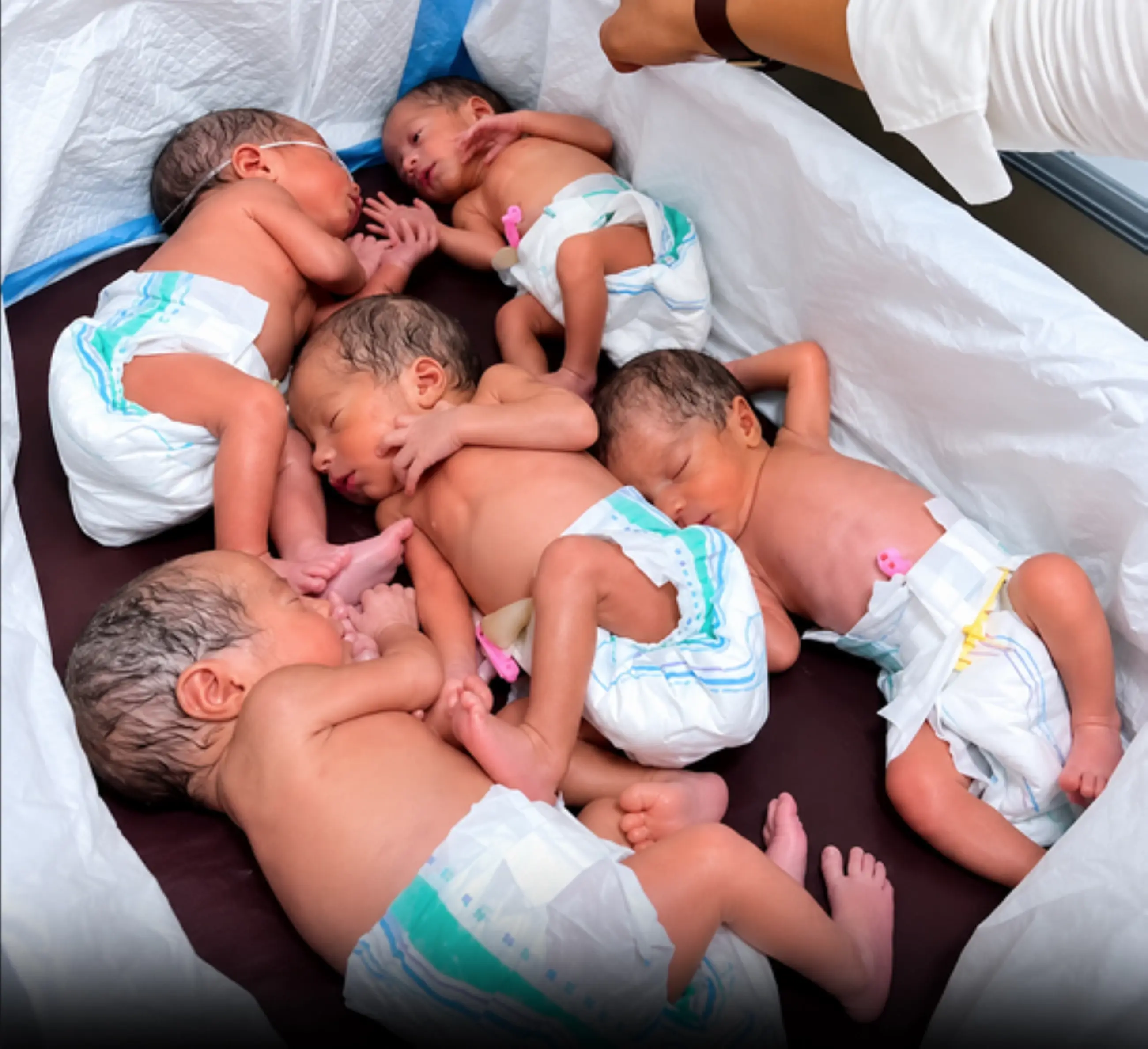 VIDEO: Pakistani woman gives birth to quintuplets in rare medical case
