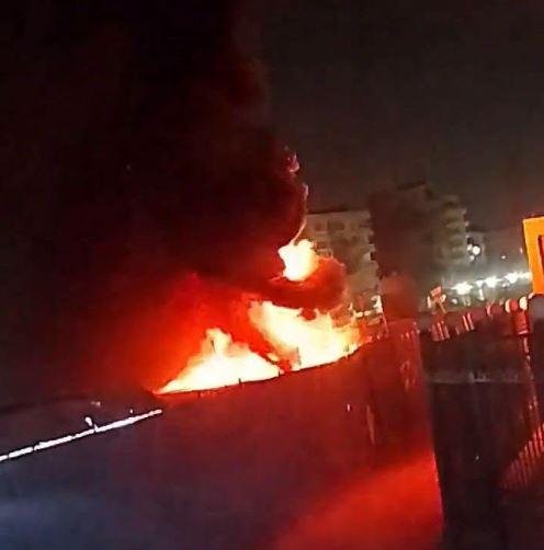 السيطرة على حريق مولد كهرباء بمحيط أعمال محطة مترو نصر الثورة في الهرم