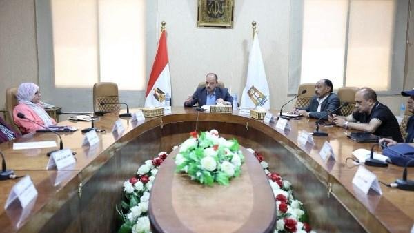 موجز أخبار الوادي الجديد.. الموقف التشغيلي لمشروعات "حياة كريمة" بالفرافرة.. ومد ساعات العمل بمركز خدمة عملاء الغاز الطبيعي