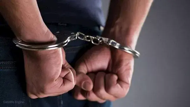 تعدوا عليه بأسلحة نارية وبيضاء.. ضبط 3 عاطلين سرقوا صاحب محل ملابس في شبرا الخيمة