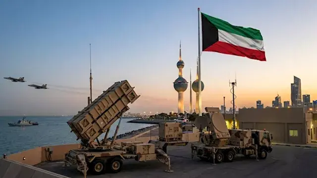الجيش الكويتي: قواتنا تتصدى حاليا لهجمات بطائرات مسيرة معادية