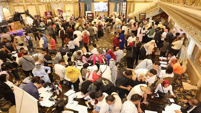 صور.. محافظ القاهرة يشهد ملتقى توظيف لتوفير 4000 فرصة عمل في 30 شركة