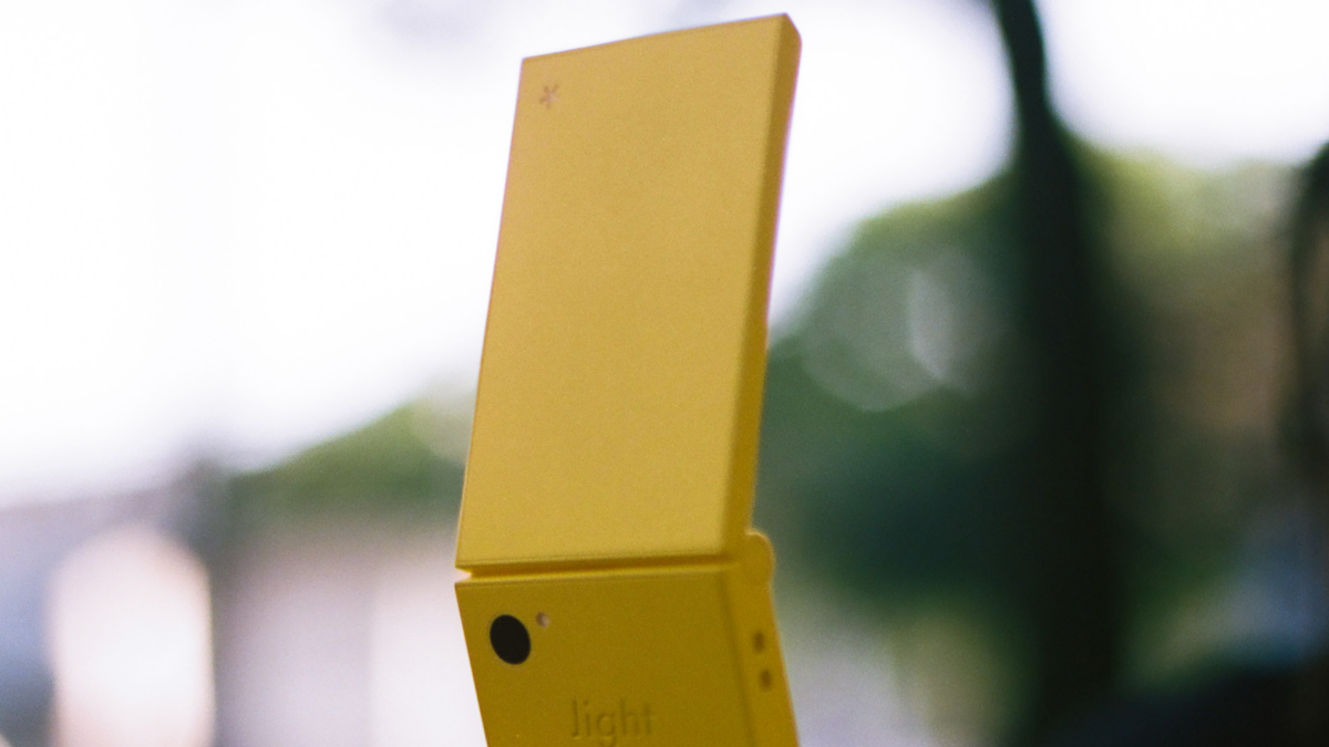 Light Flip is a minimalistic, cheap flip phone that wont distract you