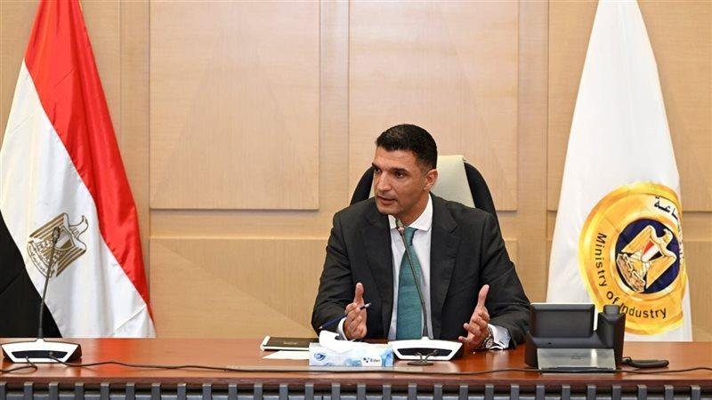 تعرف على التيسيرات الجديدة للمصانع فيما يخص إجراءات وثيقة التأمين «المجمعة العشرية»