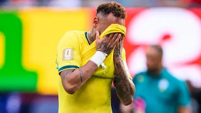 قدمت دمي وحياتي.. نيمار يعلن اعتزاله اللعب مع المنتخب البرازيلي
