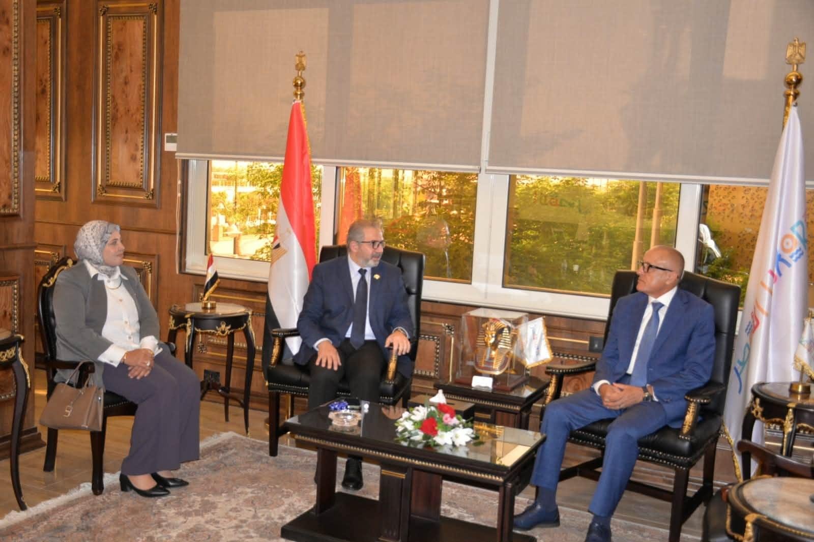 محافظ الأقصر: التأمين الصحي الشامل مشروع قومي.. ونعمل على تحسين جودة الخدمات