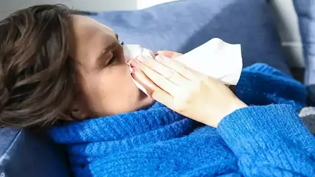 لماذا نصاب بنزلات البرد في الصيف؟ إليك الأسباب وطرق الوقاية