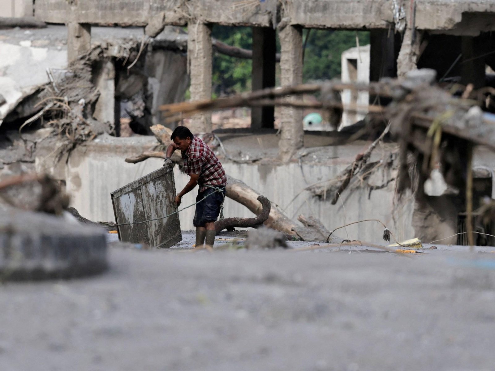More than 1,300 missing in Nepal and China after deadly Himalayan flood