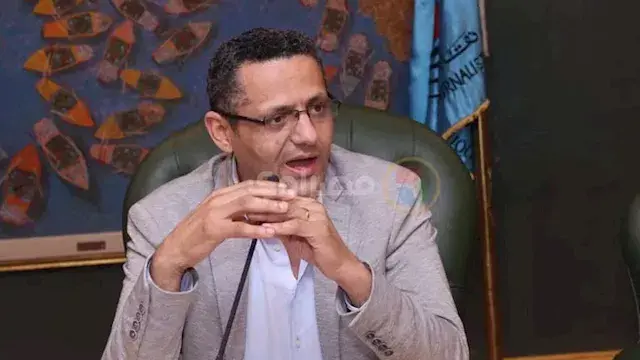 بعد أزمة "فتاة أوبر".. توضيح مهم من نقيب الصحفيين