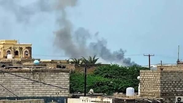 اليمن.. الحوثيون يجددون استهداف المخا ومأرب بصواريخ ومسيّرات