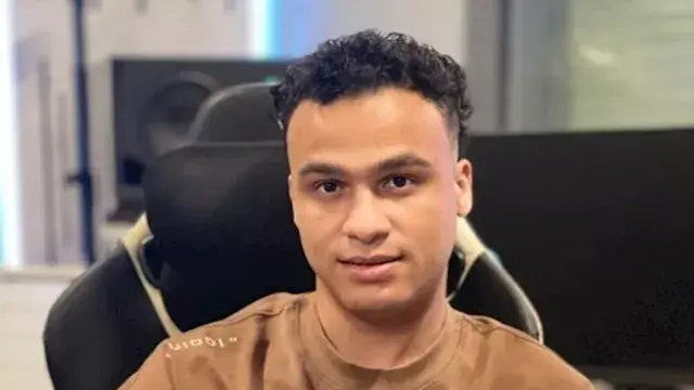 بعد أغنية "الألوان"..كيف رد مصطفى حدوتة على منتقدي أغانيه مع عمرو دياب؟