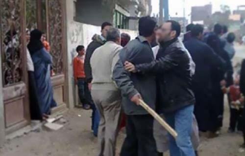 أسوان.. تبادل إطلاق نار بين عائلتين في كوم أمبو بسبب خلاف على سيارتين