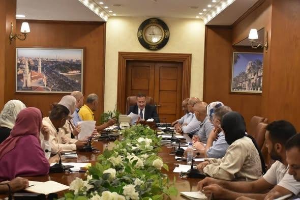 محافظ بورسعيد: تشكيل لجنة من نقابة المهندسين لمتابعة تنفيذ 127 مشروعا