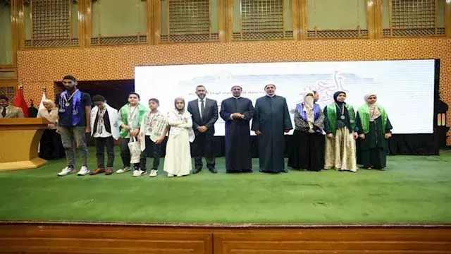 تفوق في لغة الضاد.. جاسر يحصد المركز الثاني بـ"رواد العربية" بالوادي الجديد (صور)
