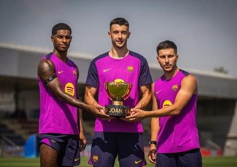 قد يتوج بها الأهلي.. كل ما تريد معرفته عن كأس خوان جامبر قبل ودية برشلونة
