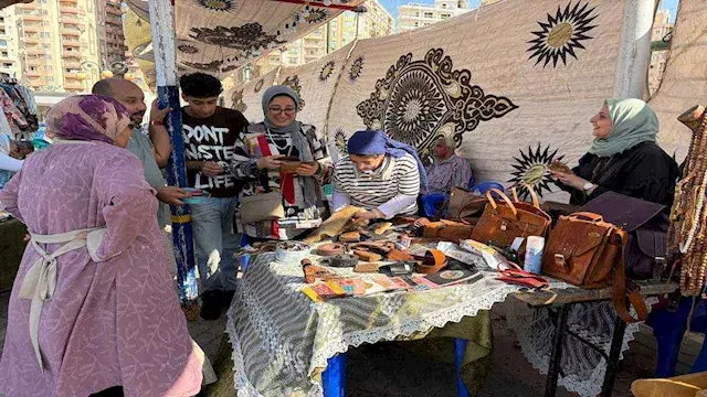 الشباب والرياضة بالبحيرة تنظم المعرض الخامس للمنتجات الحرفية بدمنهور