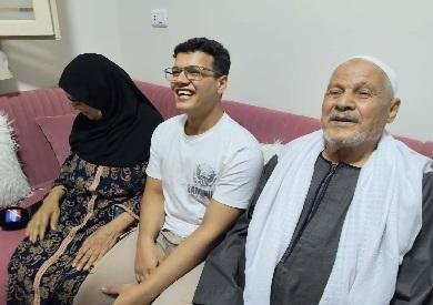 السادس علمي علوم: عرفت النتيجة من صاحبي.. وهدفي كلية الطب