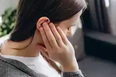 علامة تظهر على الأذن ولا ينتبه لها كثيرون.. ماذا تكشف عن القلب؟